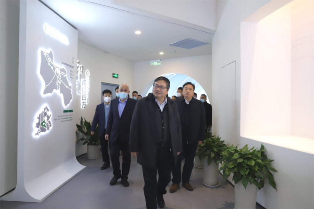 农业农村部科技发展中心主任杨礼胜一行莅临388vip太阳集团集团调研指导